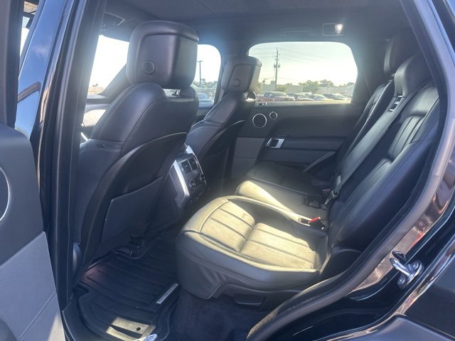 Used 2019 Land Rover Range Rover Sport HST image 10