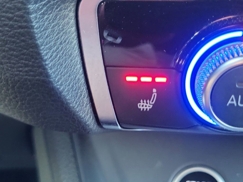 Used 2024 Audi Q3 2.0T Premium image 23