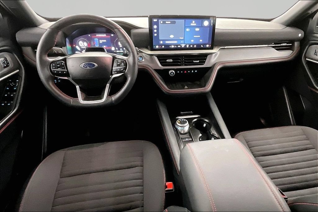 Used 2025 Ford Explorer ST-Line w/ Premium Package AWD/4WD image 7
