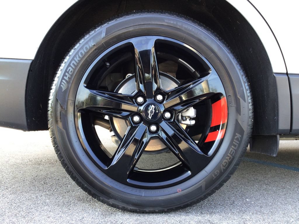Used 2023 Chevrolet Equinox Premier w/ Redline Edition FWD image 17