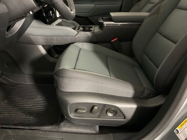 New 2026 GMC Terrain AT4 w/ Convenience Package III image 32