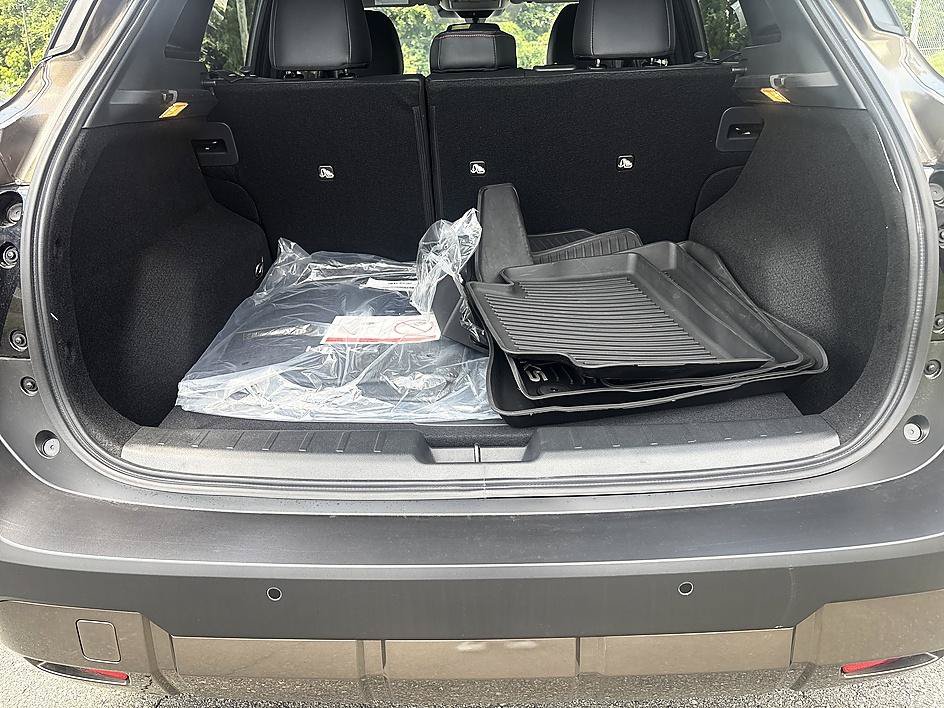 Certified 2026 Nissan Kicks SR FWD image 23