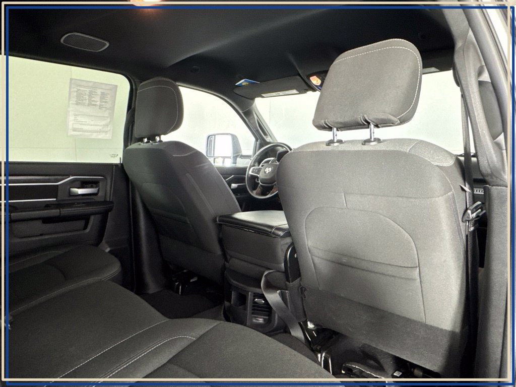 Certified 2024 RAM 2500 Big Horn w/ Safety Group AWD/4WD image 44