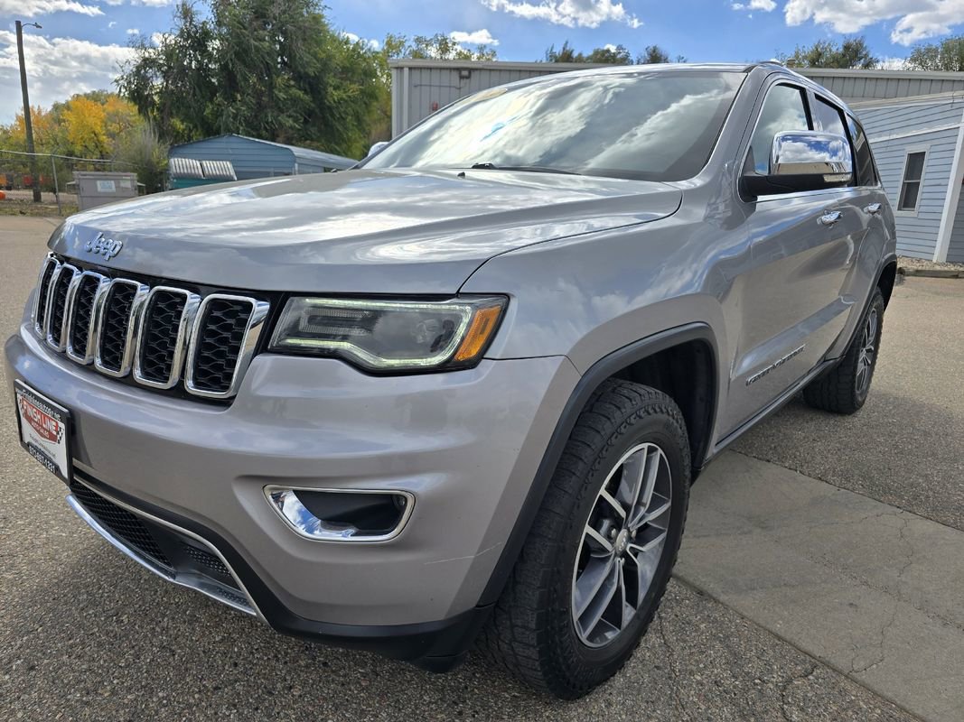 Used 2017 Jeep Grand Cherokee Limited w/ Luxury Group II image 11