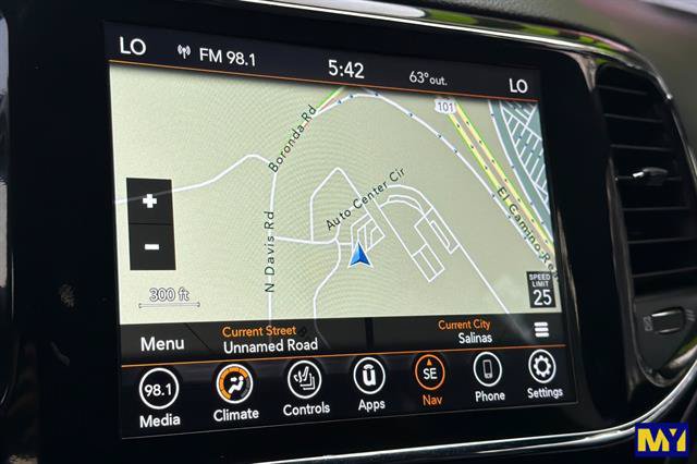 Used 2022 Jeep Grand Cherokee Laredo X AWD/4WD image 23