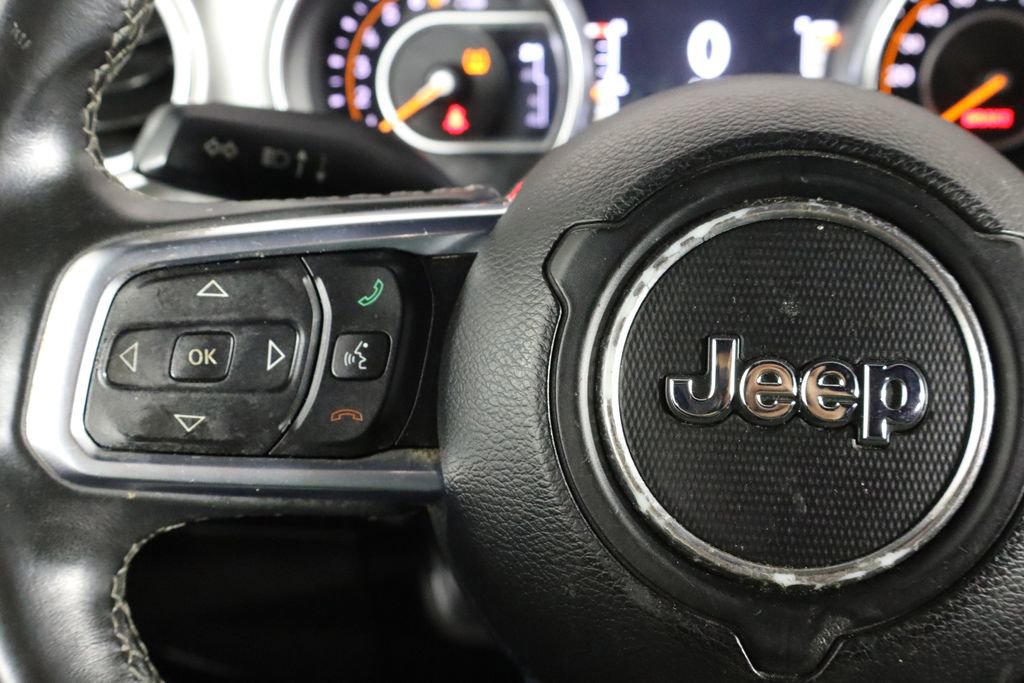 Used 2018 Jeep Wrangler Unlimited Sahara image 8