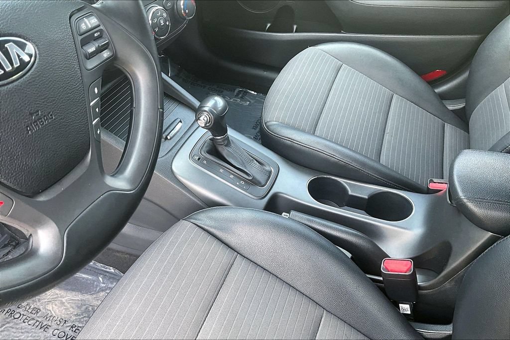 Used 2015 Kia Forte SX FWD image 17