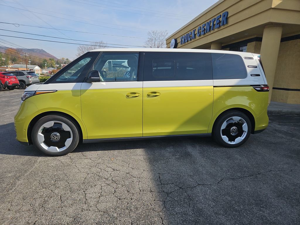 New 2025 Volkswagen ID. Buzz Pro S Plus image 2