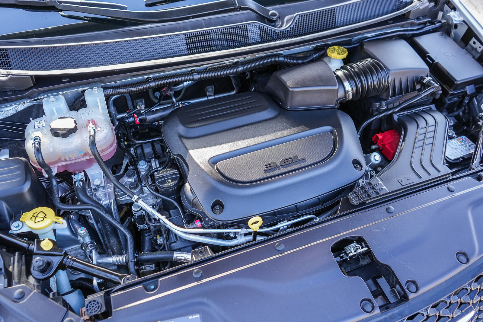 Used 2024 Chrysler Pacifica Touring-L image 27