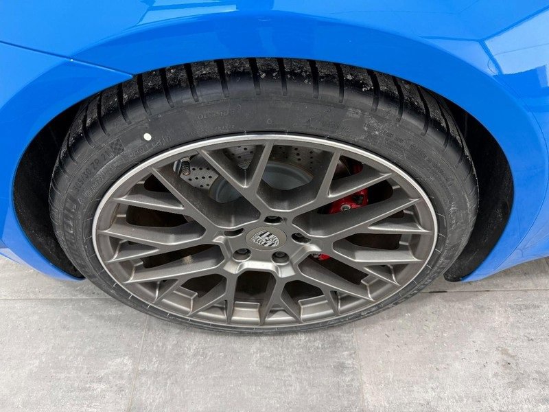 Certified 2022 Porsche 911 Carrera 4S w/ Premium Package image 8