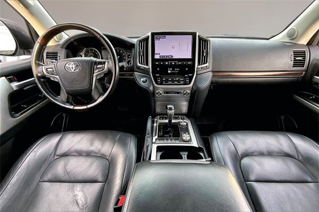 Used 2021 Toyota Land Cruiser image 7