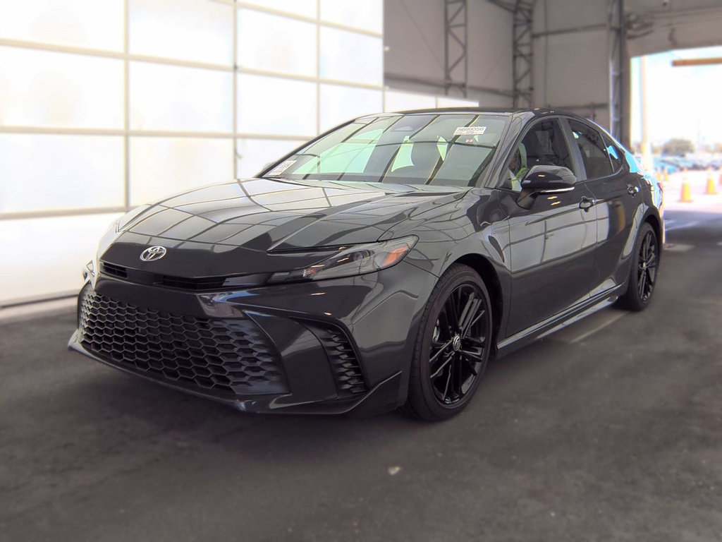 Used 2025 Toyota Camry SE FWD image 7