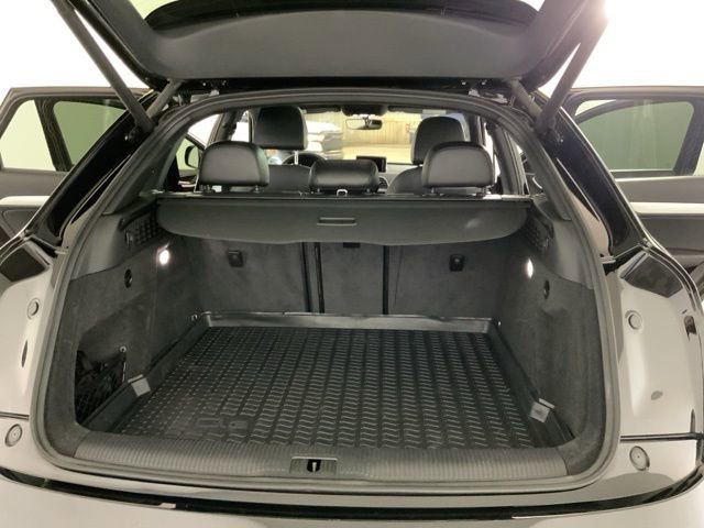 Used 2018 Audi Q3 2.0T Premium image 35