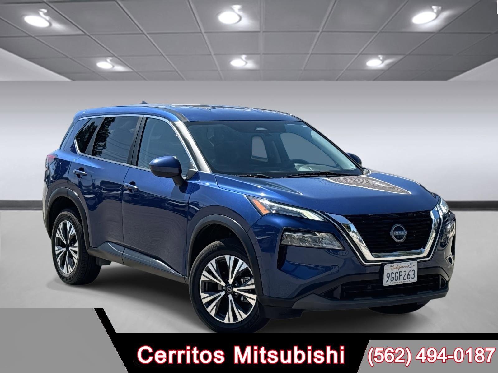 Used 2023 Nissan Rogue SV