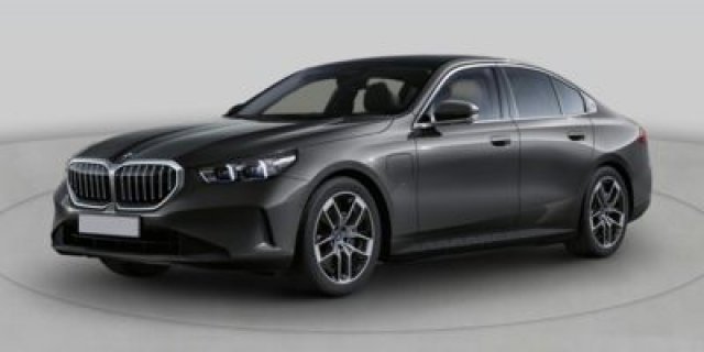 New 2027 BMW 550e xDrive AWD/4WD image 1