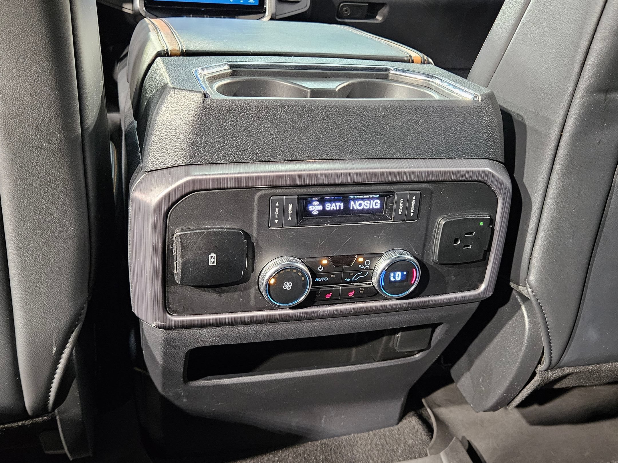 Used 2023 Ford Expedition Max Platinum AWD/4WD image 37