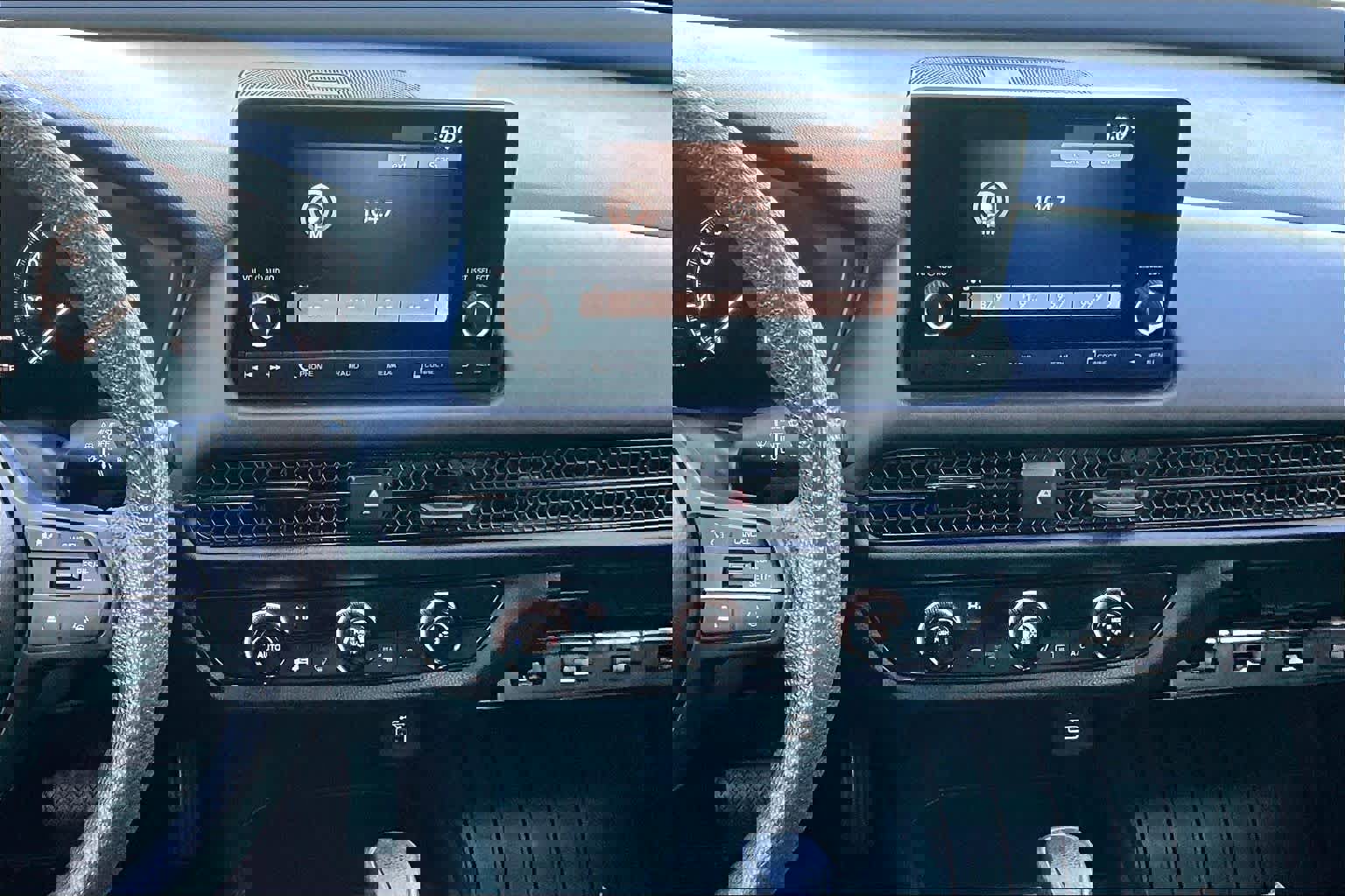 Used 2023 Honda HR-V LX image 7