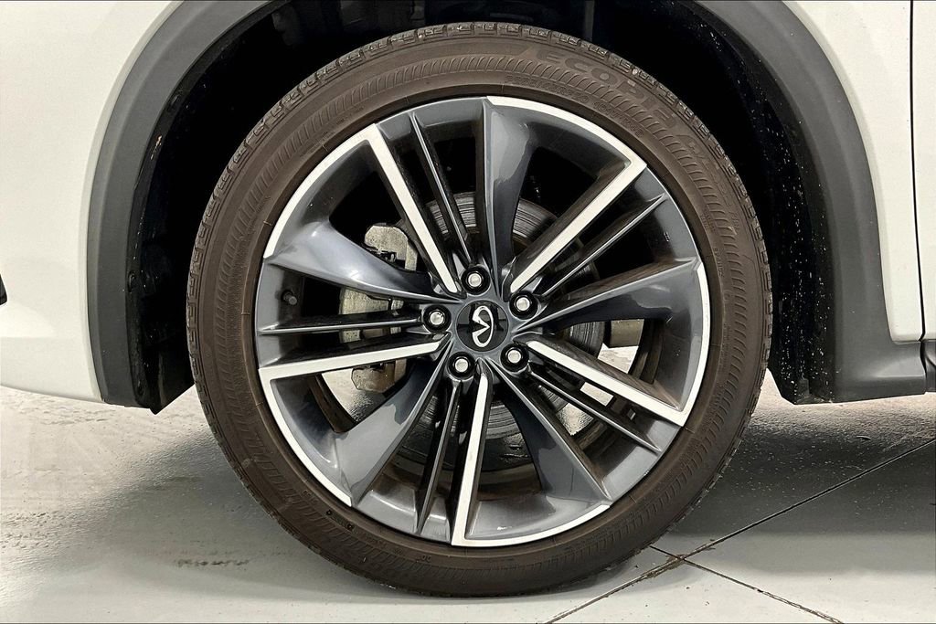 Used 2024 INFINITI QX55 Sensory w/ Lighting Package image 11