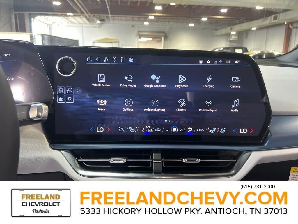 New 2025 Chevrolet Equinox EV LT w/ Convenience Package II image 23