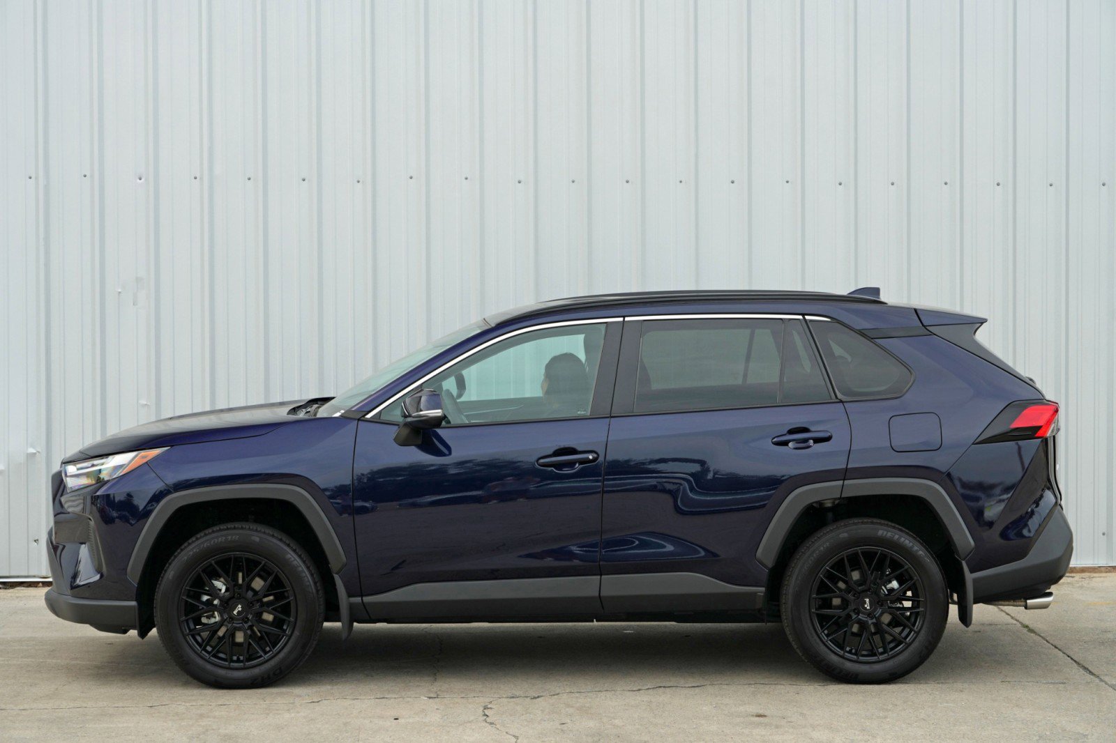 Used 2024 Toyota RAV4 XLE image 7