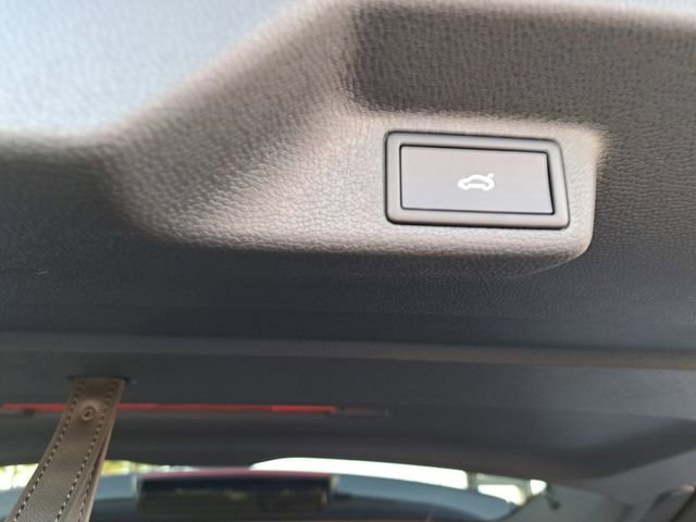 New 2025 Volkswagen ID. Buzz Pro S image 19