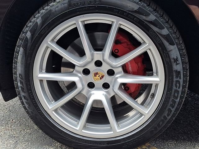 Certified 2017 Porsche Macan Turbo image 15