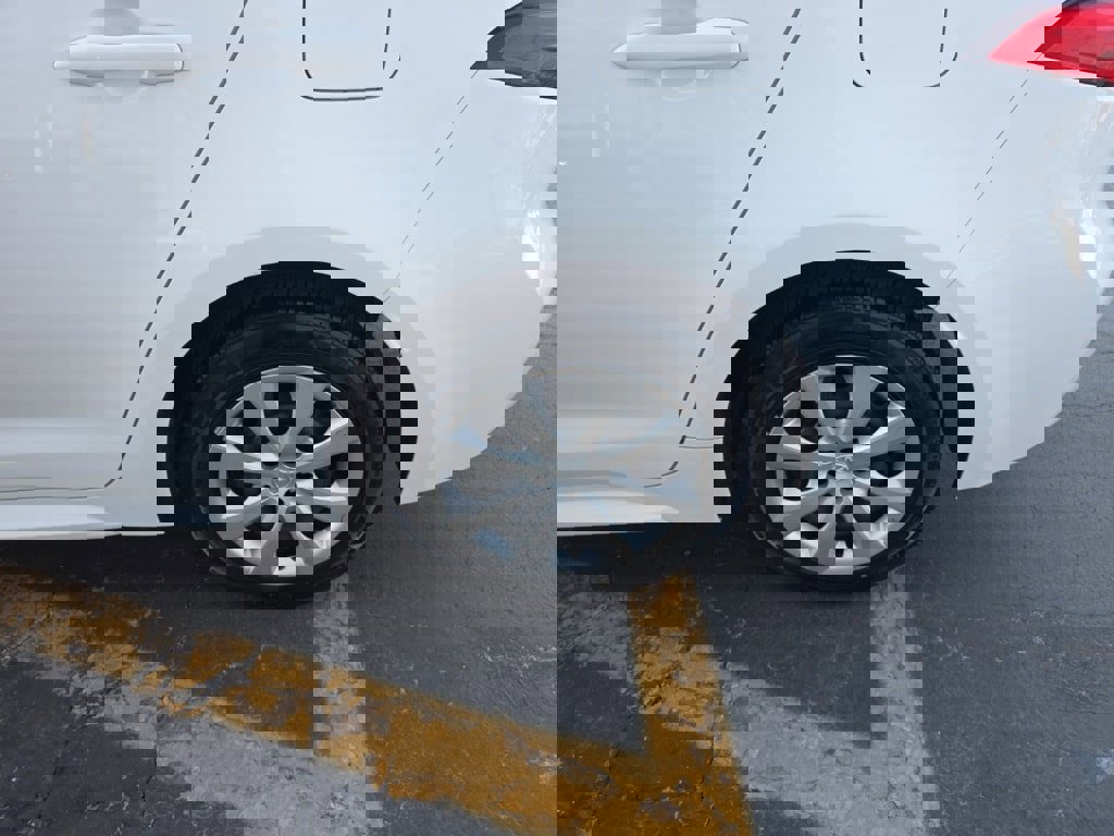 Certified 2023 Toyota Corolla LE image 11