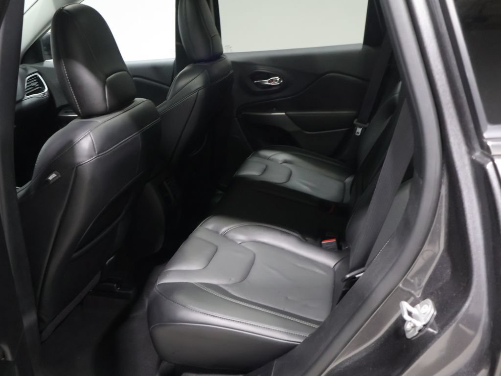 Used 2021 Jeep Cherokee Limited AWD/4WD image 17
