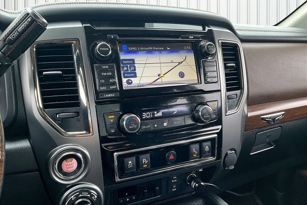 Used 2018 Nissan Titan Platinum Reserve AWD/4WD image 10