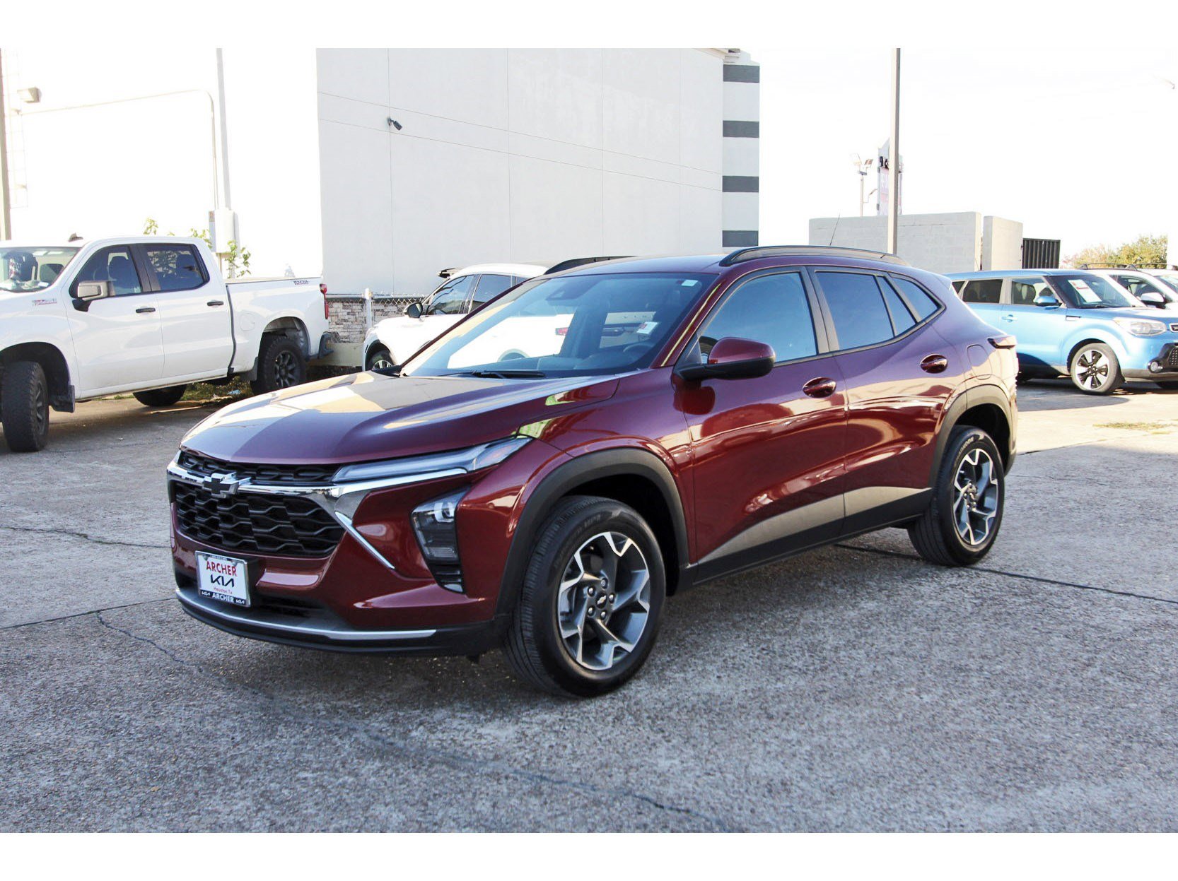 Used 2024 Chevrolet Trax LT w/ Driver Confidence Package image 3