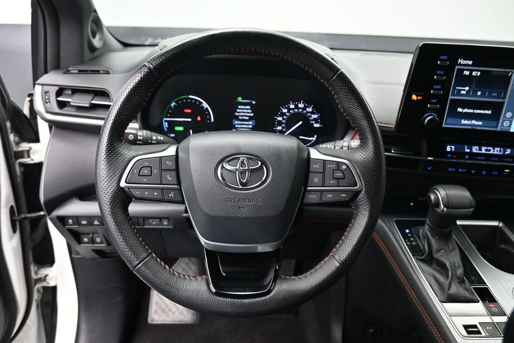 Used 2021 Toyota Sienna XSE w/ XSE Plus Package FWD image 15