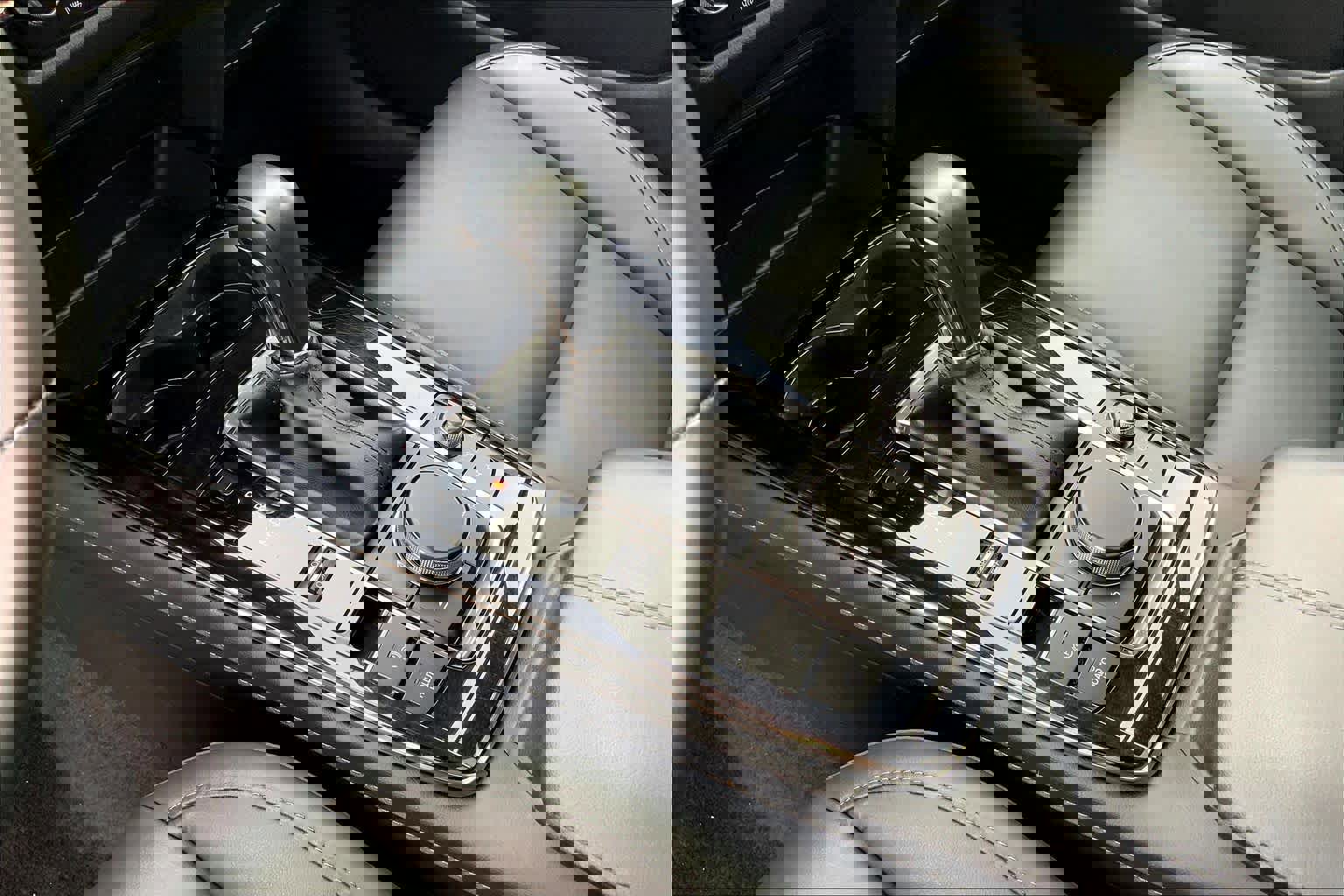 Certified 2025 MAZDA CX-30 AWD 2.5 S w/ Preferred Package image 16