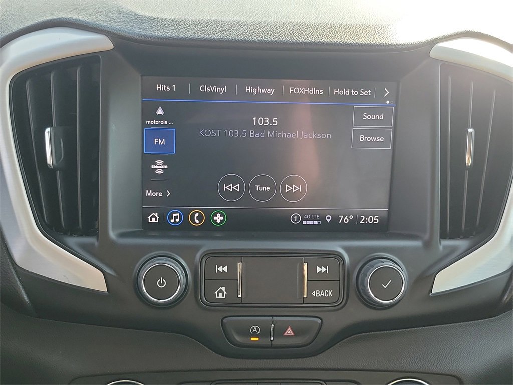 Used 2023 GMC Terrain SLT image 11