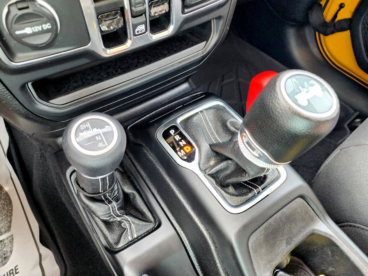 Used 2021 Jeep Wrangler Unlimited Sahara image 25
