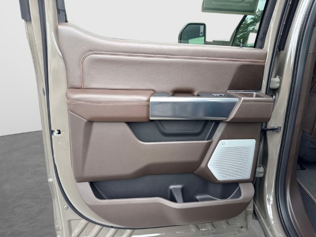 Used 2026 Ford F450 King Ranch w/ Chrome Package AWD/4WD image 15