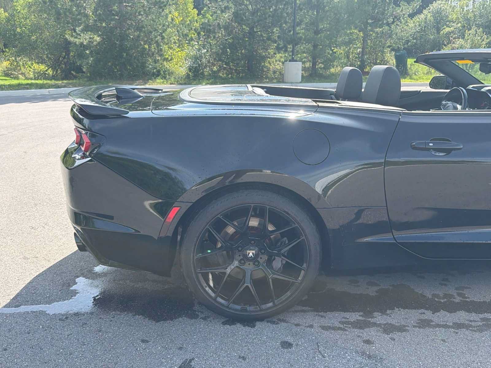 Used 2019 Chevrolet Camaro SS RWD image 8