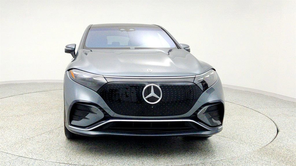 Used 2023 Mercedes-Benz EQS 580 4MATIC SUV image 2