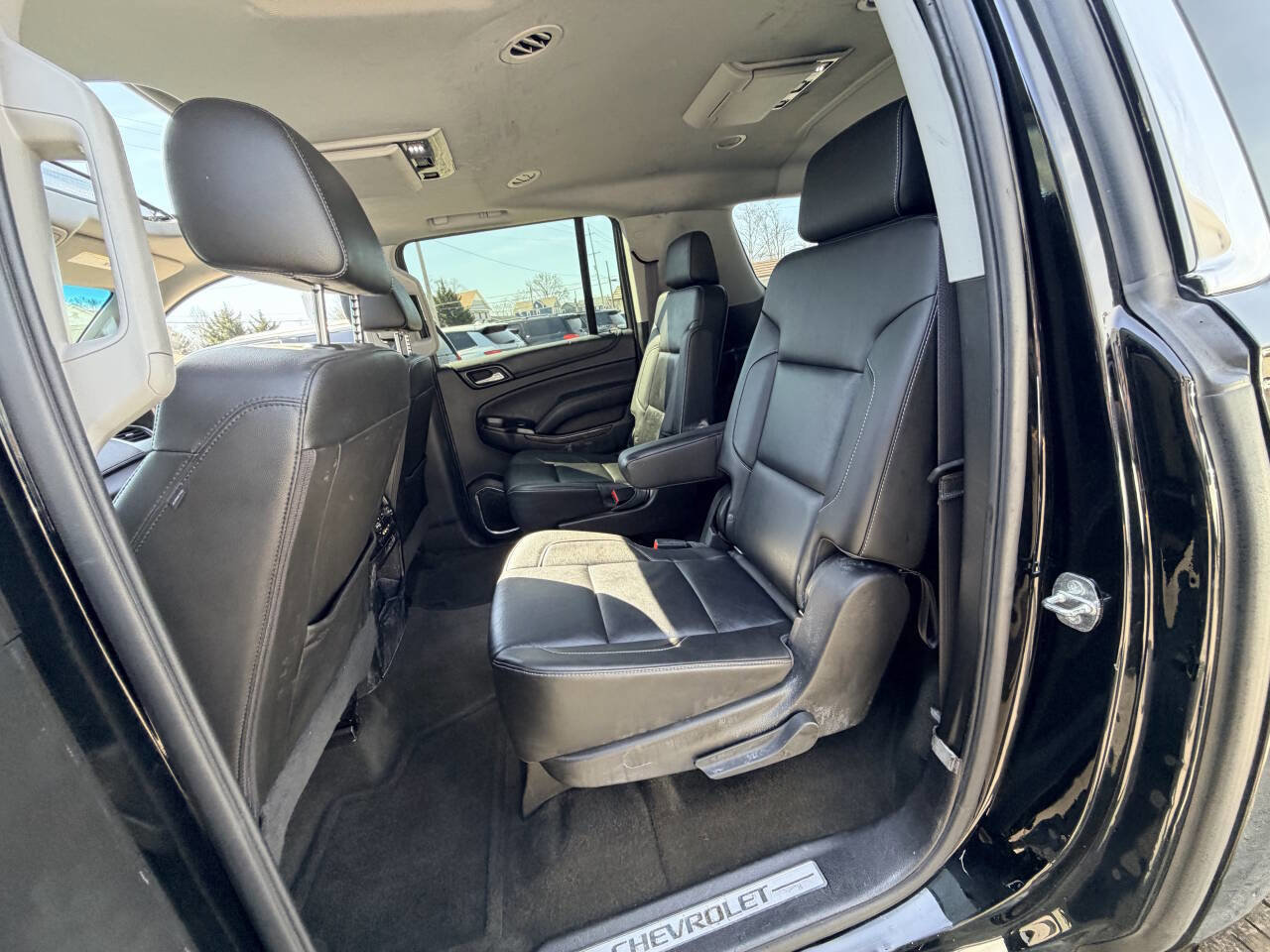 Used 2016 Chevrolet Suburban LT image 52