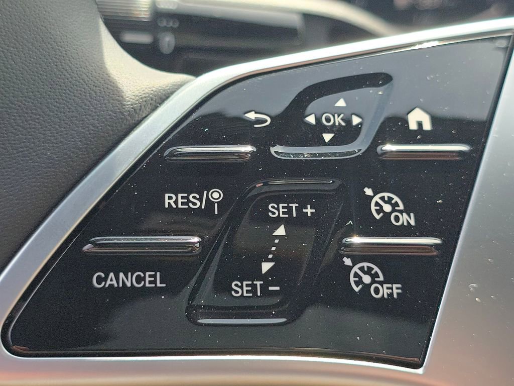 New 2026 Mercedes-Benz C 300 4MATIC Sedan image 34