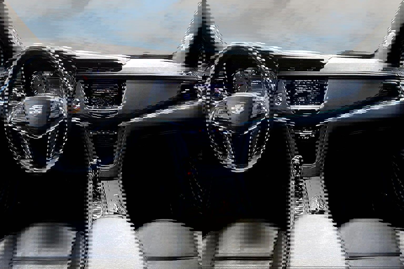 Used 2023 Cadillac XT5 Premium Luxury w/ Technology Package image 7