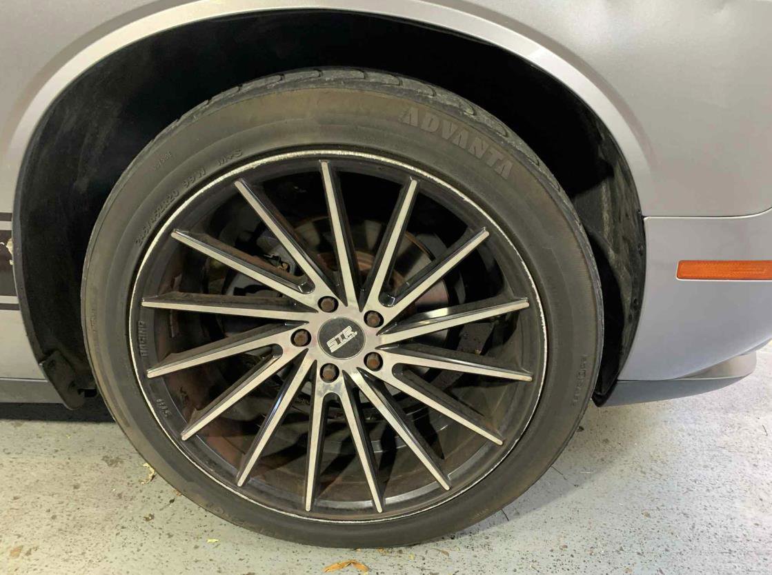 Used 2016 Dodge Challenger SXT image 35