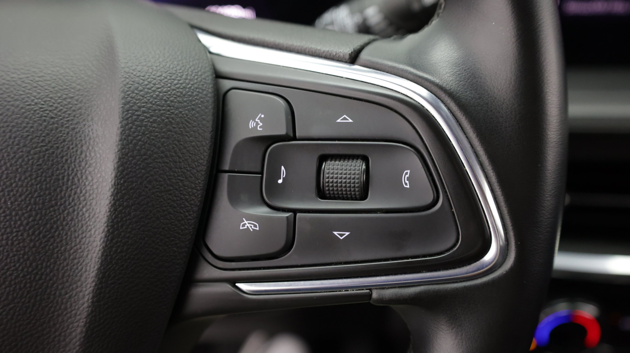 Used 2024 Buick Encore GX Sport Touring FWD image 22