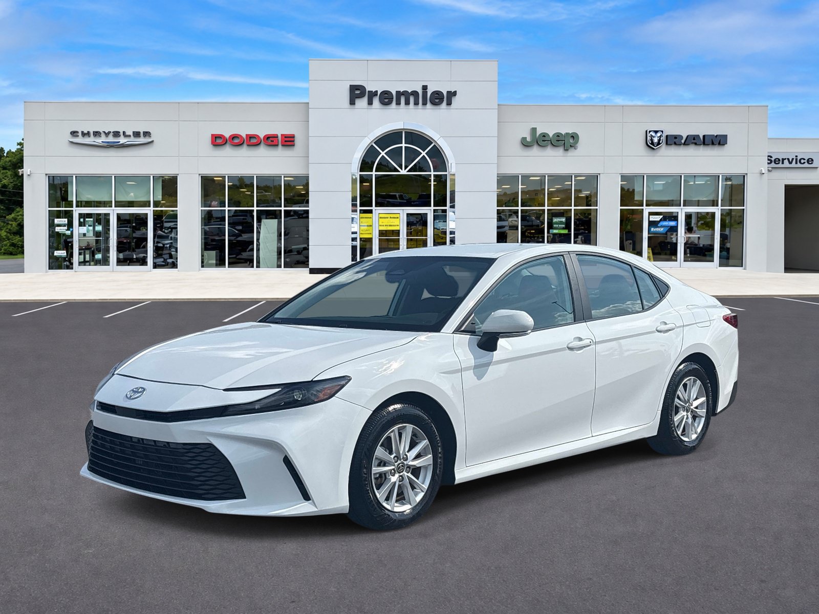 Used 2025 Toyota Camry LE FWD image 1