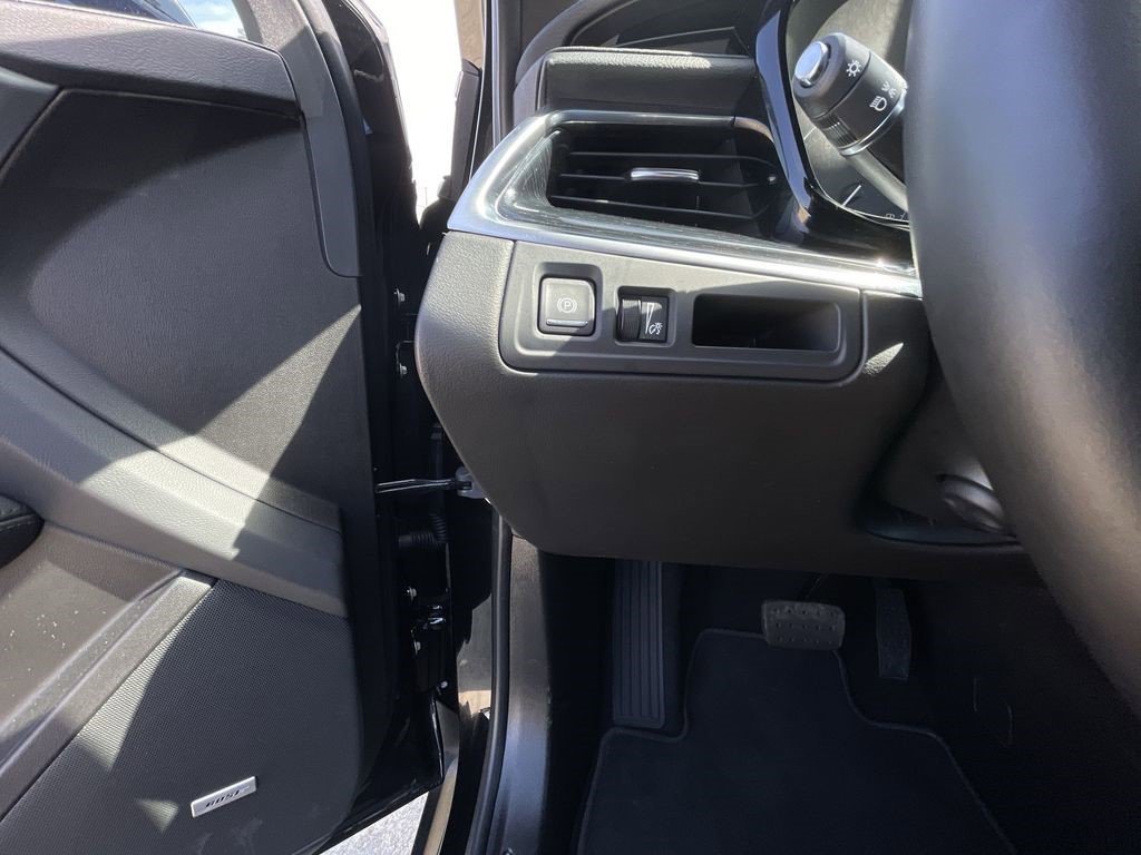 Certified 2025 Cadillac XT5 Premium Luxury image 20