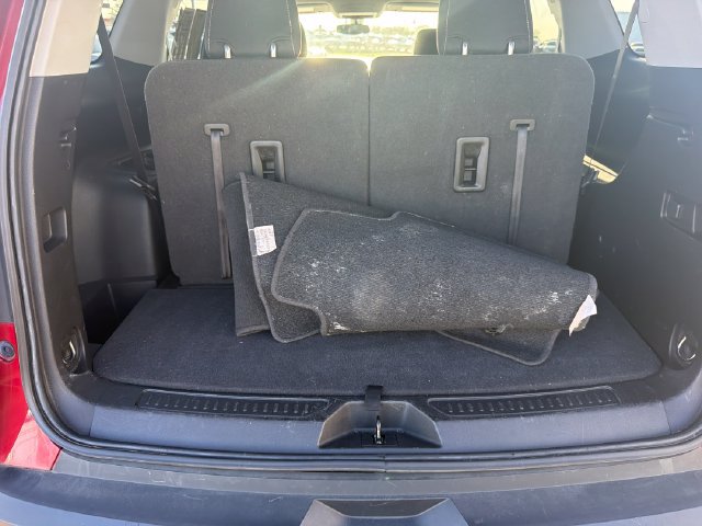Used 2020 GMC Acadia SLE w/ Driver Convenience Package FWD image 12