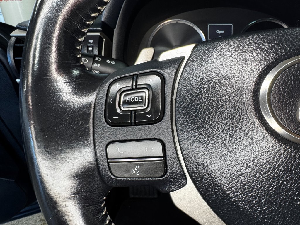 Used 2017 Lexus IS 300 AWD w/ Navigation System Package image 18
