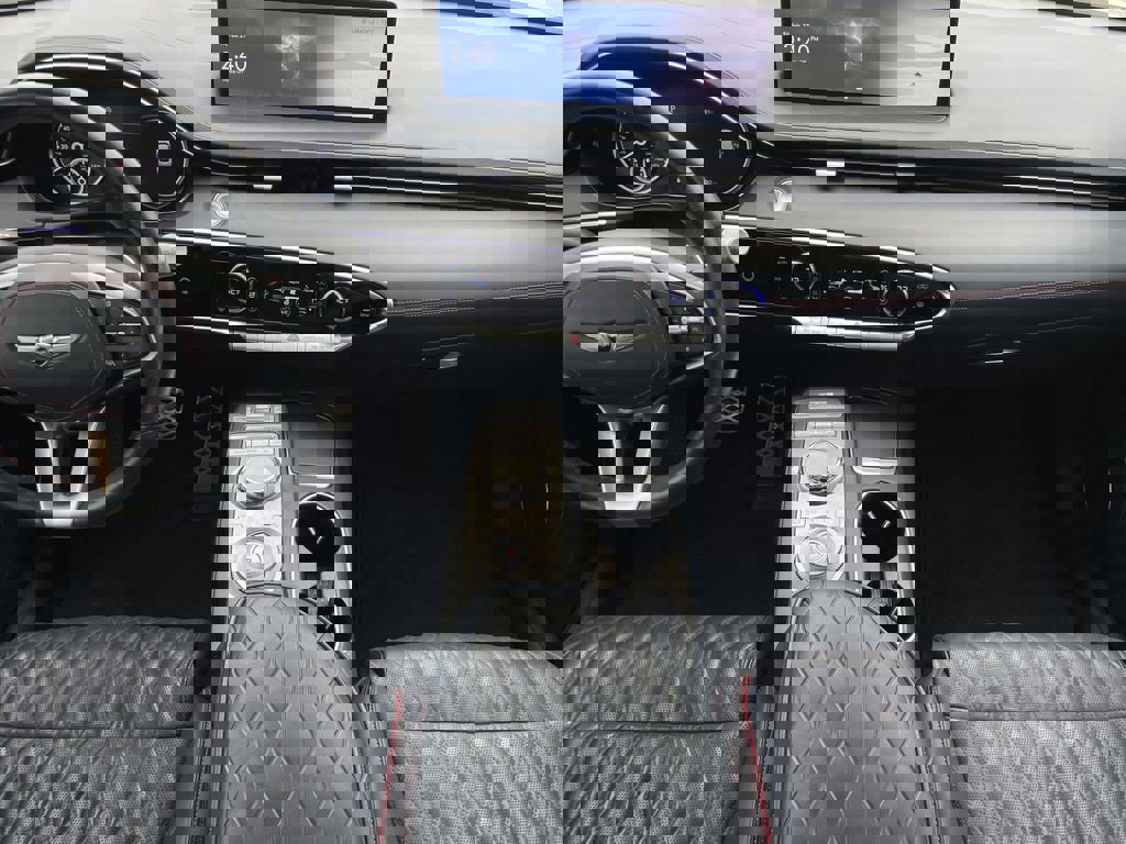 Used 2023 Genesis GV70 3.5T Sport w/ Sport Advanced Package image 14