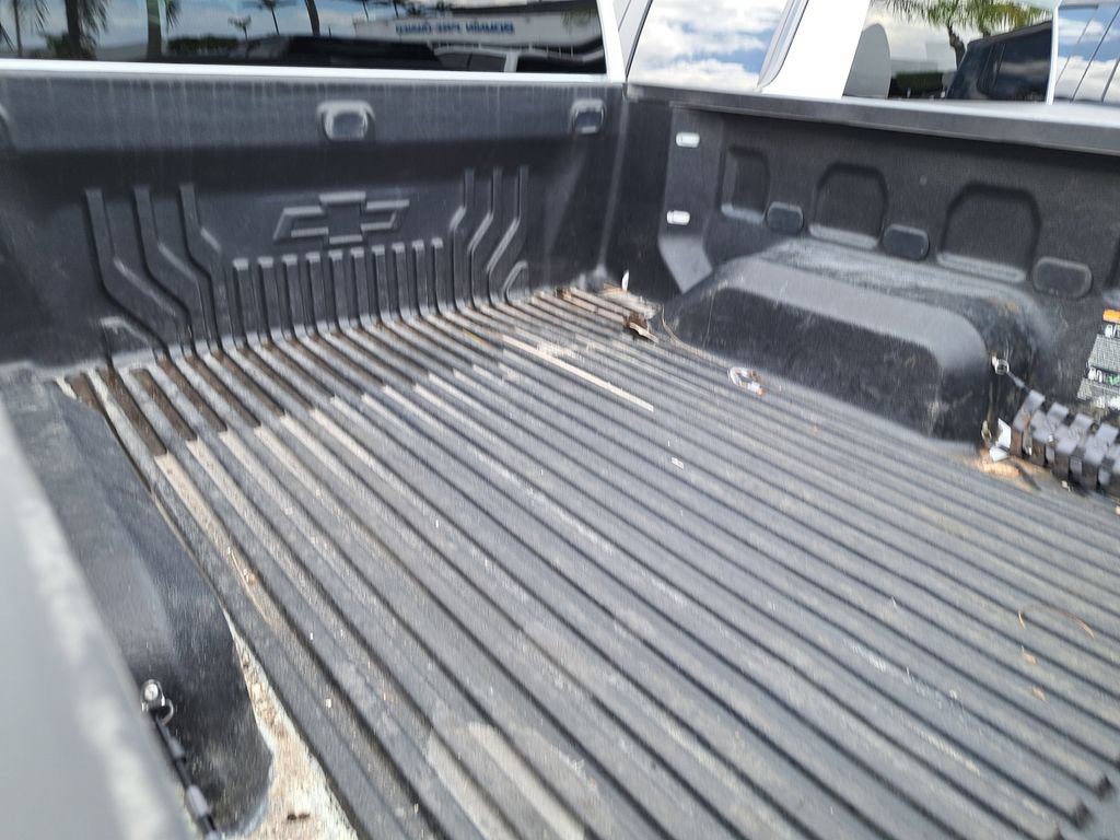 Used 2022 Chevrolet Silverado 1500 LT Trail Boss w/ Safety Package AWD/4WD image 5