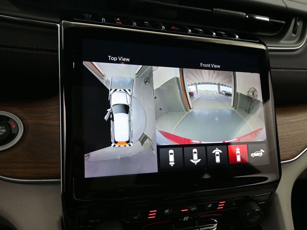 Used 2023 Jeep Grand Cherokee L Summit w/ Luxury Tech Group V image 25