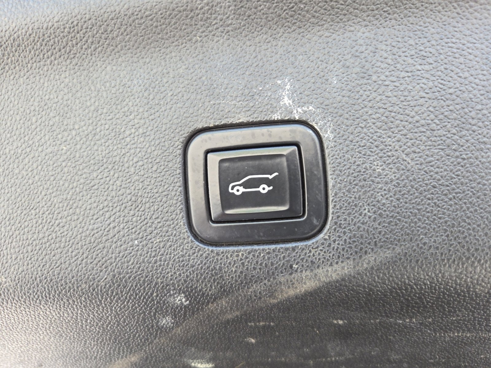 Used 2021 Chevrolet Tahoe LT w/ LT Signature Package AWD/4WD image 24